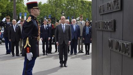 &nbsp; (François Hollande a présidé la cérémonie du 8-Mai © MAXPPP)