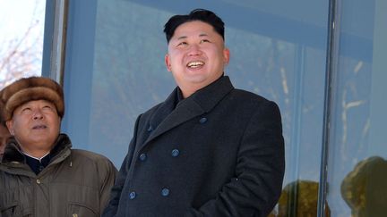 Le leader nord-cor&eacute;en,&nbsp;Kim Jong-un,&nbsp;lors d'une visite dans la province de&nbsp;Ryanggang (Cor&eacute;e du Nord), le 30 novembre 2013. (KCNA / AFP)