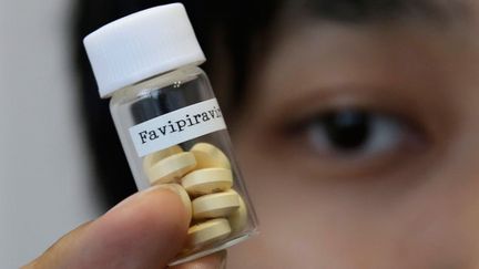 &nbsp; (Le Favipiravir, un antiviral fabriqué au Japon © MAXPPP)