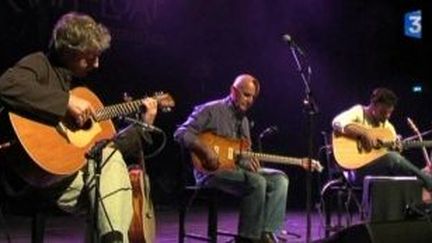 Le meilleur de la guitare celtique au Festival de Cornouaille
 (Culturebox)