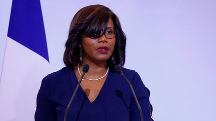 Elisabeth Moreno, ministre de l'Égalité femmes-hommes, prononce un discours lors d'une conférence&nbsp;sur violences conjugales, à Paris le 6 septembre 2021. (THOMAS SAMSON / AFP)