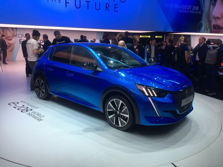 La toute nouvelle Peugeot 208, ici dans sa version électrique. (SERGE MARTIN FRANCE INFO)