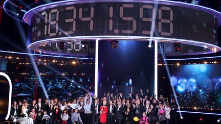 Le compteur final du T&eacute;l&eacute;thon affiche les promesses re&ccedil;ues pour l'&eacute;dition 2013, &agrave; Saint-Denis (Seine-Saint-Denis), le 8 d&eacute;cembre 2013. (KENZO TRIBOUILLARD / AFP)