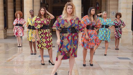 Tournage d'un clip Body Positive pour Georgia Stein (au centre de la photo) (fondatrice du groupe&nbsp;The&nbsp;All&nbsp;Sizes&nbsp;Catwalk)&nbsp;au Palais-Royal à Paris&nbsp;en 2018 (HARRYS BIBILA)