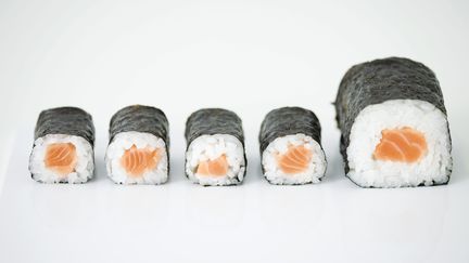 Un homme qui abusait des sushis s'est présenté aux urgences avec un ténia de 1,70 m de long. (MAXPPP)