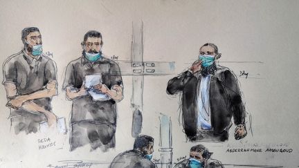 Un croquis réalisé le 8 avril 2021 montre&nbsp;Reda Kriket et Abderrahmane Ameuroud pendant l'audience, devant la cour d'assises spéciale de Paris.&nbsp; (BENOIT PEYRUCQ / AFP)