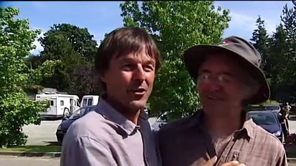 Dans un reportage diffusé dans Envoyé Spécial sur France 2, Nicolas&nbsp;Hulot&nbsp;est accusé de violences sexuelles par plusieurs femmes.&nbsp;La classe politique qui a longtemps soutenu l'ancien ministre est sous le choc. (FRANCE 3)