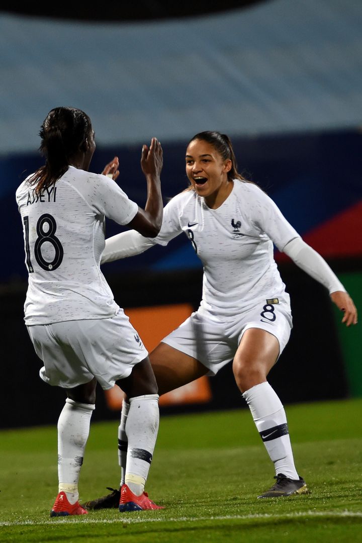 Delphine Cascarino, joueuse de l'équipe de France de football, lors d'un match amical contre l'Uruguay, le 4 mars 2019, à Tours (Indre-et-Loire). (GUILLAUME SOUVANT / AFP)