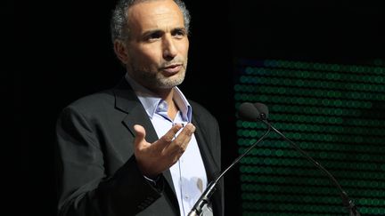 L'islamologue Tariq Ramadan, au Bourget (Seine-Saint-Denis), le 7 avril 2012. (JACQUES DEMARTHON / AFP)