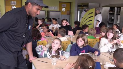 Hauts-de-France : une cantine 100% bio et locale nourrit près de 600 enfants par jour (france 2)