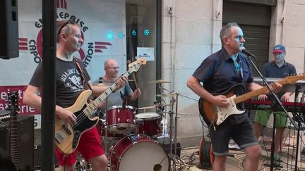 Mardi 21 juin, c’est le retour de la Fête de la musique. L’événement culturel phare en France fête ses 40 ans. Alors, à vos instruments et à vos oreilles&nbsp;!&nbsp; (FRANCE 3)