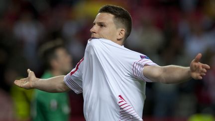 Kevin Gameiro célèbre son but face à l'Atletic Bilbao en quart de finale de la Ligue Europa (JORGE GUERRERO / AFP)