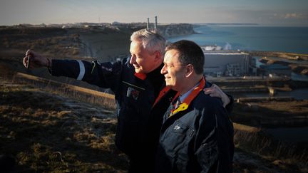 Bruno Le Maire et Luc Rémont, lors d'une visite à la centrale nucléaire de Penly, en Seine-Maritime, le 9 décembre 2022. (LOU BENOIST / AFP)