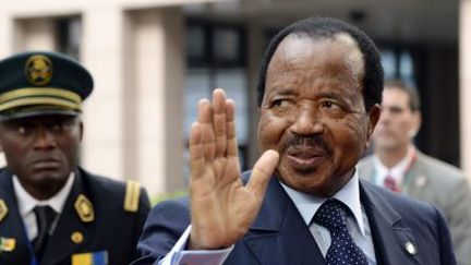 Le président camerounais Paul Biya, le 3 avril 2014, à son arrivée à Bruxelles au sommet Europe-Afrique. (AFP/Thierry Charlier)