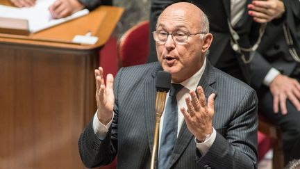 Le ministre de l'Economie, Michel Sapin, le 28 septembre 2016&nbsp;à l'Assemblée nationale à Paris. (CITIZENSIDE / YANN KORBI / AFP)