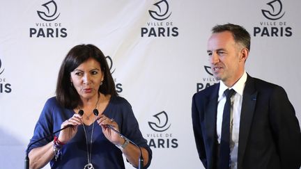 Anne Hidalgo et Emmanuel Grégoire, le 6 juin 2019. (JACQUES DEMARTHON / AFP)