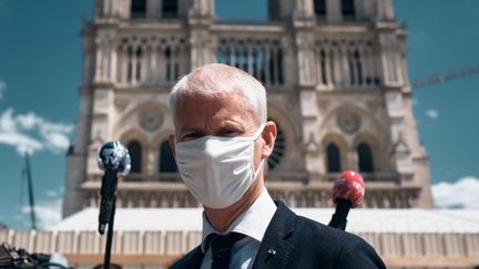 Le ministre de la Culture Frank Riester lors de la réouverture du parvis de Notre-Dame de Paris le 31 mai 2020. (BENOIT DURAND / HANS LUCAS  VIA AFP)