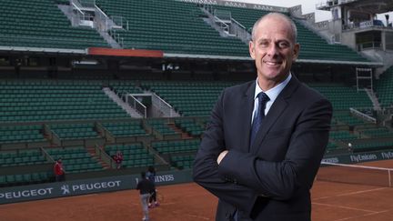 Guy Forget le patron de Roland-Garros espère un toit en 2020 (MIGUEL MEDINA / AFP)