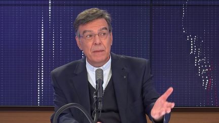 Mgr Michel Aupetit, archevêque de Paris était l'invité du "8h30 franceinfo", lundi 1er juin 2020. (FRANCEINFO)