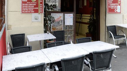 Le bar de Marseille (Bouches-du-Rh&ocirc;ne) o&ugrave; Assia a &eacute;t&eacute; retrouv&eacute;e, le 4 octobre 2014. (BORIS HORVAT / AFP)