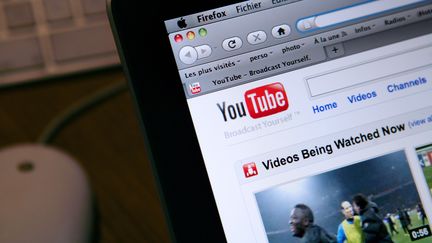 La page d'accueil du site&nbsp;hébergeur de vidéos YouTube.&nbsp; (LOIC VENANCE / AFP)