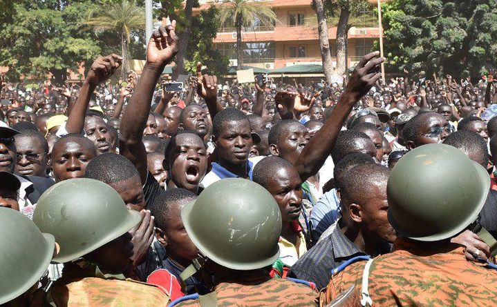 Soulèvement de la population contre l'ancien président Blaise Compaoré, le 31 octobre 2014, à Ouagadougou. (Photo AFP/Issouf Sanogo)