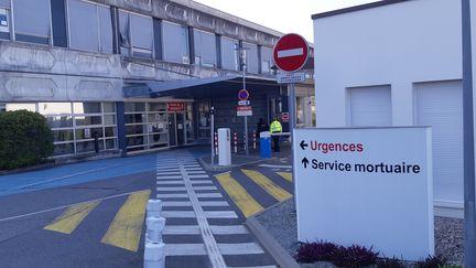 Le service des urgences de l'hôpital de Mulhouse (Haut-Rhin). (PATRICK GENTHON / RADIO FRANCE)