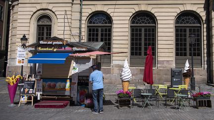 Dans le centre-ville de Stockholm (illustration). (ALI LORESTANI / EPA/TT NEWS AGENCY VIA MAXPPP)