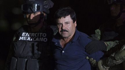 &nbsp; (Arrivée d'El Chapo à Mexico le 8 janvier 2016, après son arrestation © Maxppp)