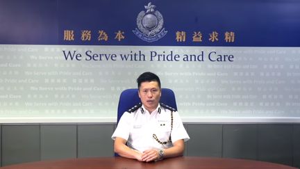 Capture d'écran d'une vidéo de la police de Hong Kong à propos de l'intrusion de manifestants dans le Parlement, le 1er juillet 2019. (HONG KONG POLICE / FACEBOOK)