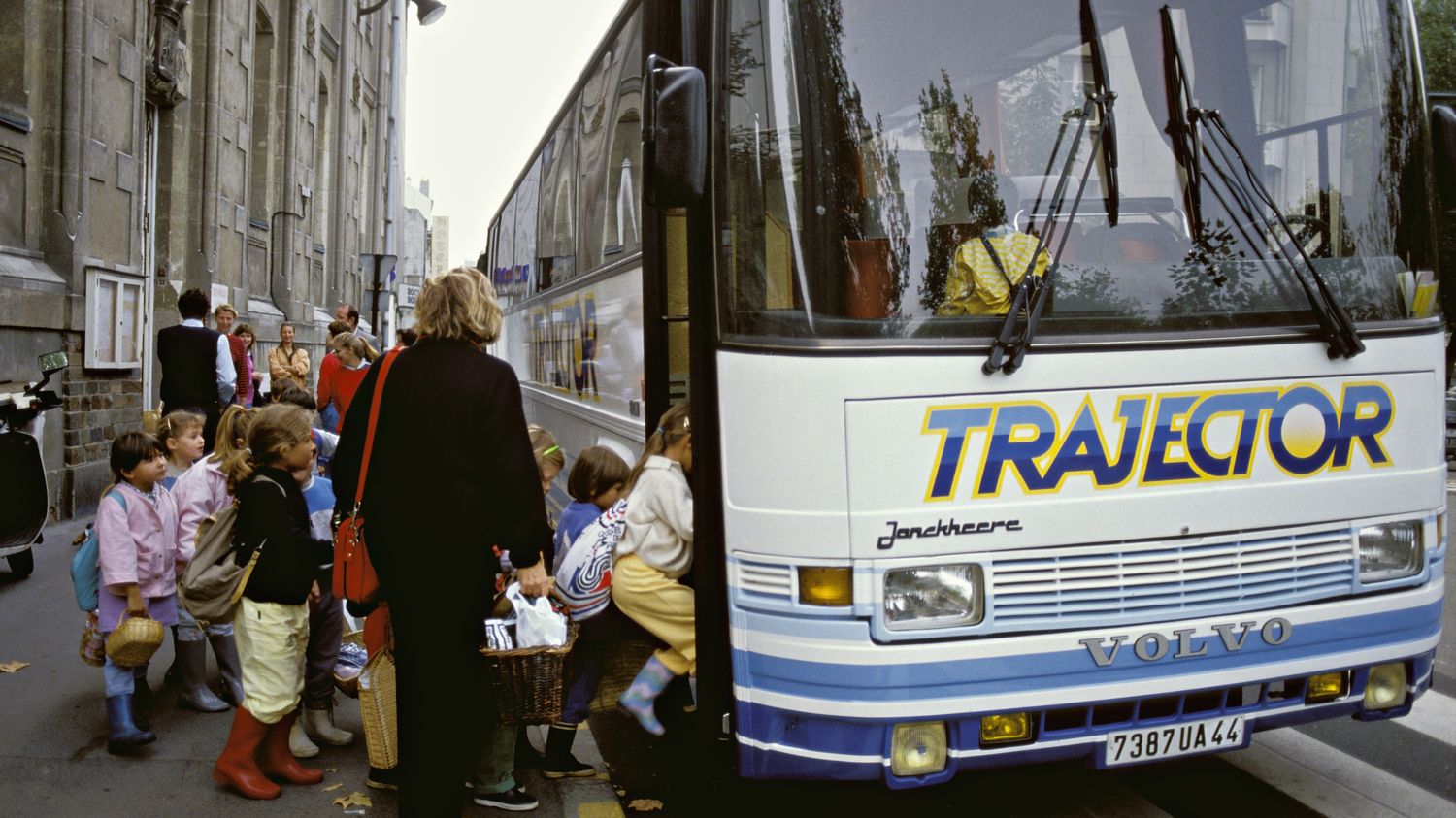 Un enfant oublié 8 heures dans un bus scolaire