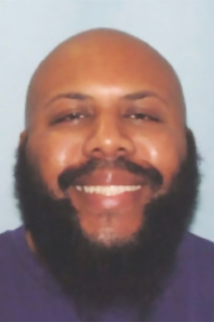 La police de Cleveland (Etas-Unis) diffuse un avis de recherche concernant Steve Stephens qui a filmé un meurtre sur Facebook, lundi 17 avril 2017. (CLEVELAND POLICE / CLEVELAND POLICE)