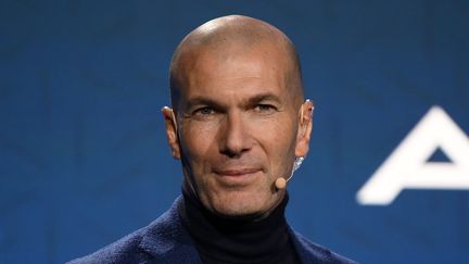 Zinédine Zidane lors d'un évènement avec l'écurie de Formule 1 Alpine, le 16 février 2023. (DANIEL LEAL / AFP)