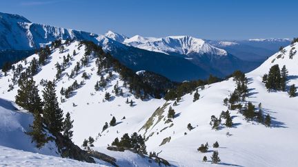 Le massif de Belledonne, en Is&egrave;re. (EMILIE CHAIX / PHOTONONSTOP / AFP)