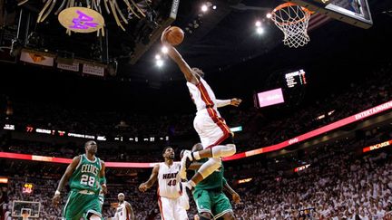 James et Bosh en pleine discussion