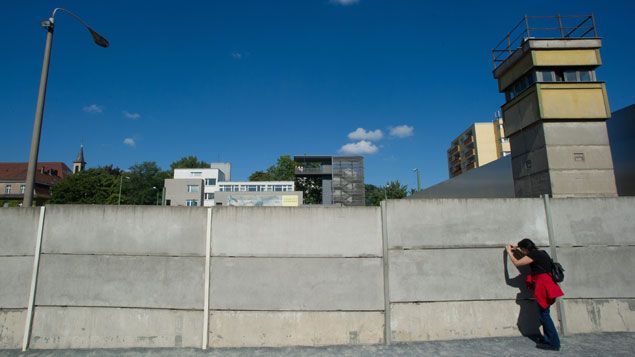 &nbsp; (Les restes du Mur de Berlin à Bernauer Strasse en 2012 © Maxppp)