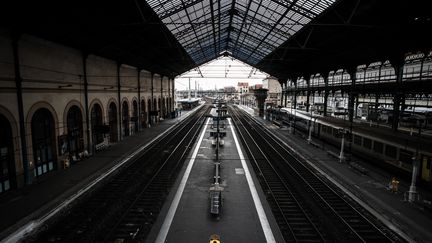 La gare de Lyon-Perrache vide, le 3 avril 2018. (JEFF PACHOUD / AFP)