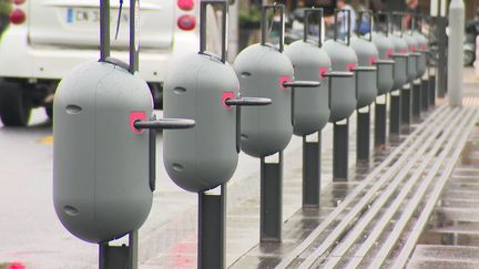 D'ici début juillet, 850 cadenas paratagés connectés pour vélos seront opérationnels à Nice.&nbsp; (Capture d'image / France Télévisions)