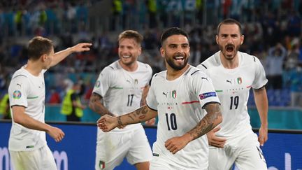 Lorenzo Insigne et les Italiens célèbrent le 3e but de l'Italie face à la Turquie, le 11 juin au stade olympique de Rome (MIKE HEWITT / POOL)