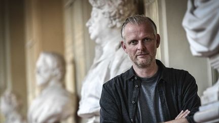 Thomas Ostermeier à la Comédie-Française pour la présentation de sa mise en scène de "La Nuit des rois ou tout ce que vous voulez" de William Shakespeare.  
 (STEPHANE DE SAKUTIN / AFP)