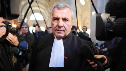 Thierry&nbsp;Herzog, l'avocat de Nicolas Sarkozy, le 19 septembre 2009, au Palais de justice de Paris. (SIPA)