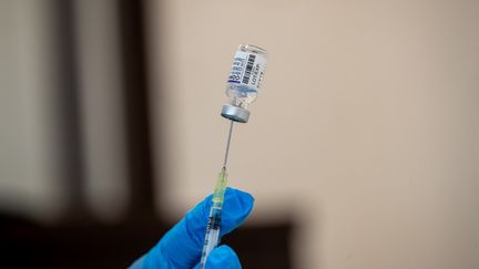 Une dose de vaccin Pfizer-BionTech le 18 octobre 2021 à Pirna (Allemagne). (DANIEL SCHAFER / DPA-ZENTRALBILD / AFP)