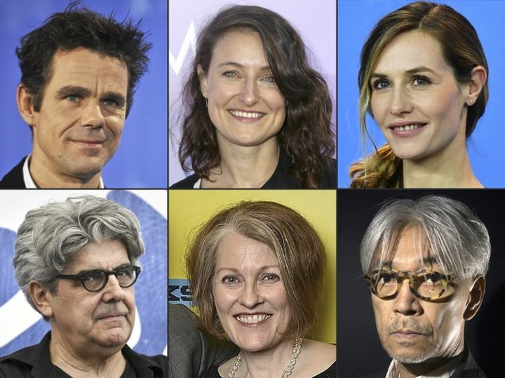 Le jury de la Berlinale 2018 : Tom Tykwer , Cécile de France, Adele Romanski,Stephanie Zacharek, Chema Prado, Ryuichi Sakamoto 
 (JOEL SAGET, TIZIANA FABI, Frederick M. Brown, John MACDOUGALL, Mike Windle / AFP)