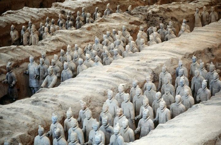 L'armée de terre cuite de Xian, composée en tout de 7000 soldats, date de 2200 ans
 (GEORGES BENDRIHEM / AFP)