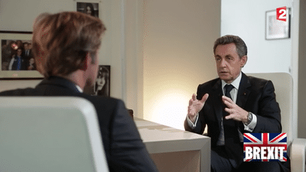 Nicolas Sarkozy face à Laurent Delahousse dans un entretien diffusé sur France 2, le 26 juin 2016. (FRANCE 2)