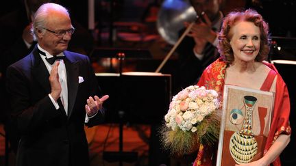 Kaija Saariaho lors de la cérémonie du Polar Music Prize 2013 au Concert Hall de Stockholm, en Suède, le 27 août 2013. (ERIK MARTENSSON / SCANPIX / SCANPIX SWEDEN)