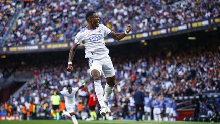 Auteur de l'ouverture du score face au FC Barcelone, David Alaba (Real Madrid) laisse exploser sa joie le 24 octobre 2021, au Camp Nou. (XAVIER BONILLA / NURPHOTO)