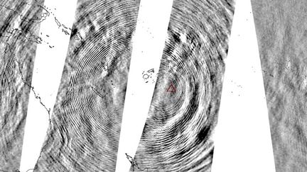 Images prises dans l’infrarouge, par le satellite Aqua de la Nasa, qui montrent des dizaines de cercles concentriques comme des vagues dans l'atmosphère.&nbsp; (Lars Hoffmann, Jülich Supercomputing Centre. AIRS Level-1 data by NASA DES DISC)