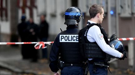 Des policiers à Mulhouse (Haut-Rhin), le 6 novembre 2019. (SEBASTIEN BOZON / AFP)