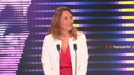 Sandra Regol, députée du Bas-Rhin, co-présidente du groupe EELV-Nupes à l’Assemblée, était&nbsp;lundi 8 août l’invitée du 8h30 franceinfo.&nbsp; (FRANCEINFO / RADIOFRANCE)